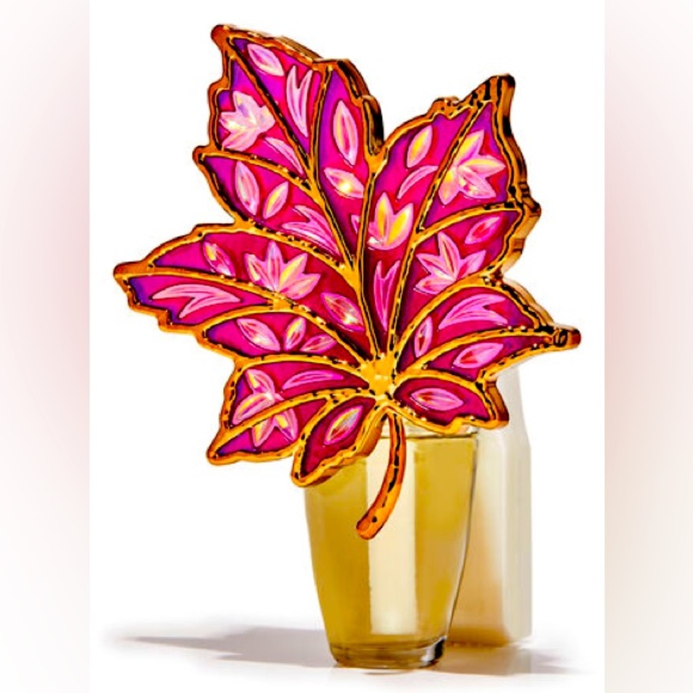 Etched Leaf Wallflowers Scent Control Nightlight Wallflowers Fragrance Plug